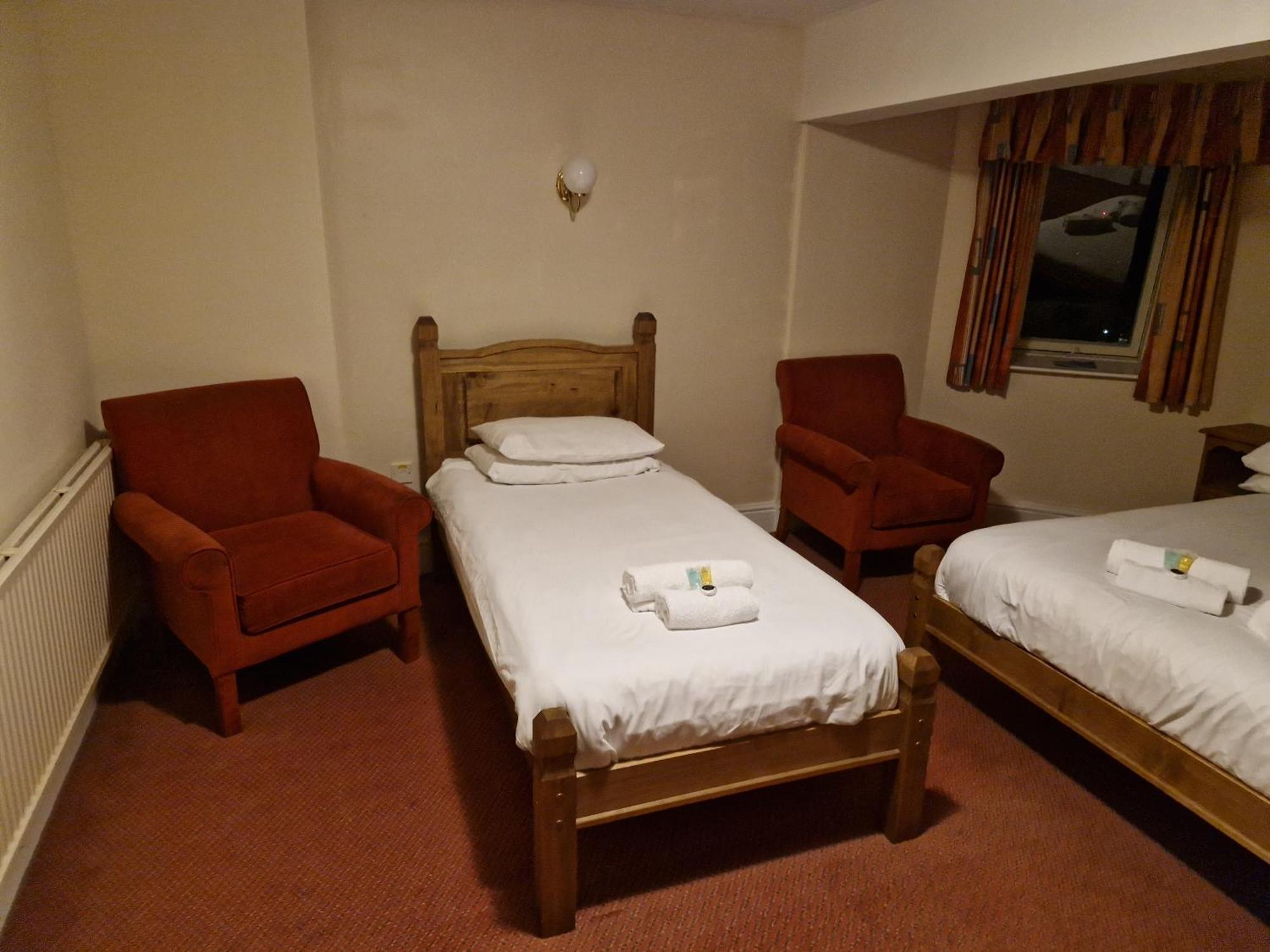 The Menai Hotel And Bar Bangor  Habitación foto