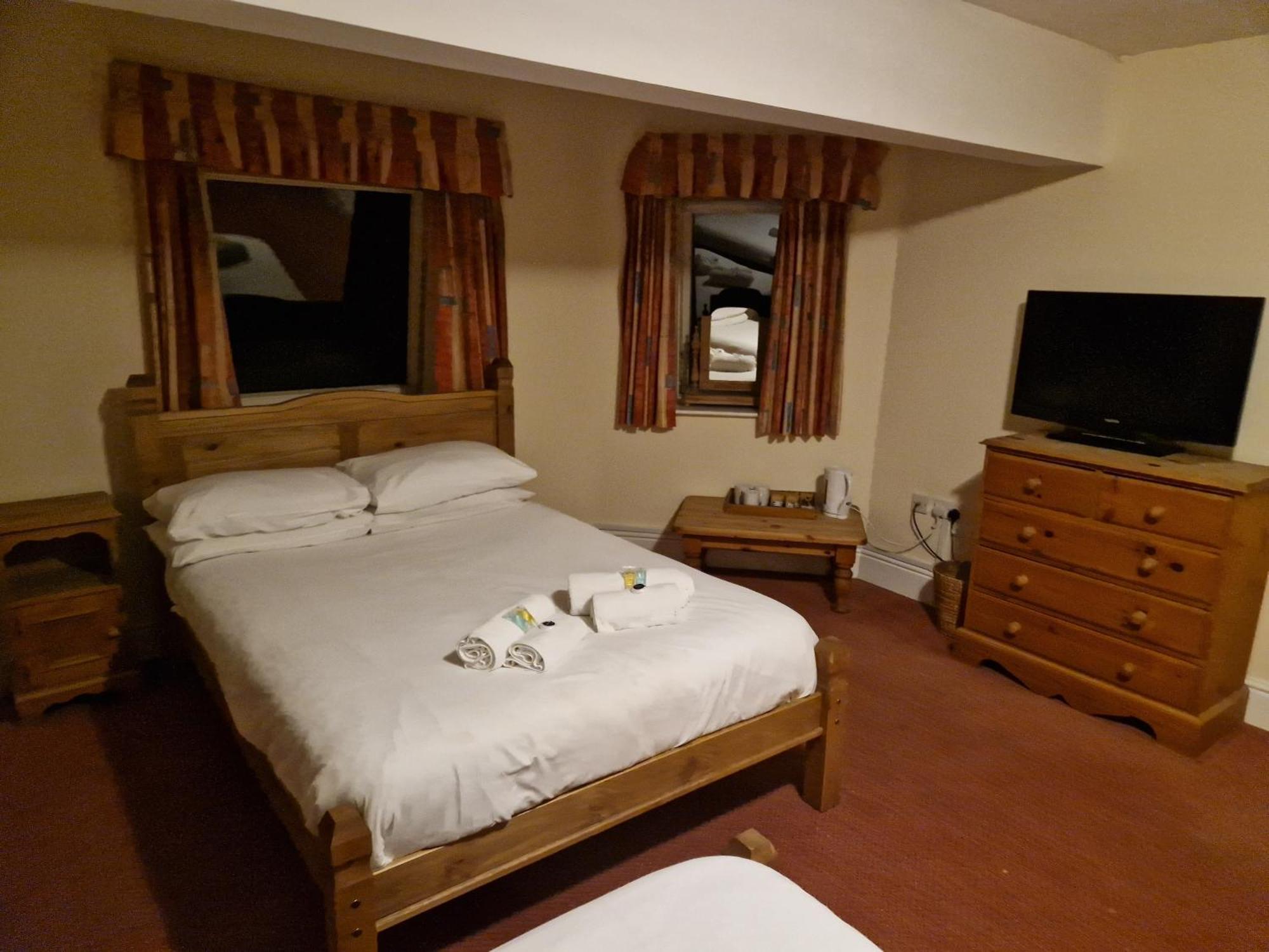 The Menai Hotel And Bar Bangor  Habitación foto